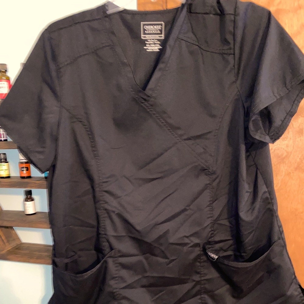 Cherokee Scrub Top